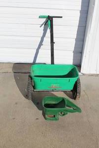 lot 154 image: Seed spreaders