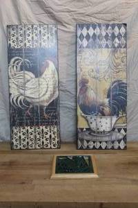 lot 158 image: Chicken Decor