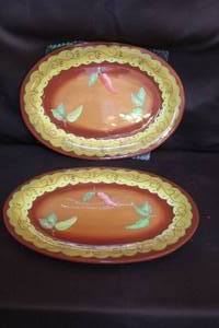 lot 193 image: Two serving trays