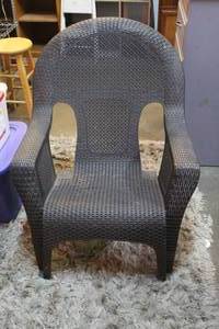 lot 212 image: Plastic outside chair