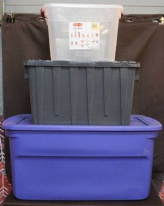 lot 226 image: 3- totes