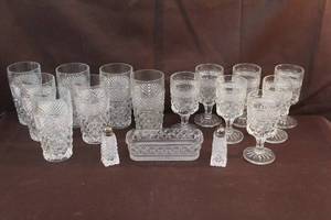 lot 269 image: collection of vintage Anchor Hocking Wexford clear pressed-glassware.see pictures for details