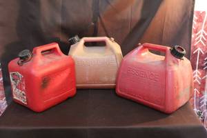 lot 306 image: Three gas cans with no spout 2 have lids