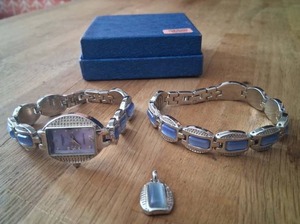 lot 319 image: Matching watch and bracelet and  pendant for necklace
