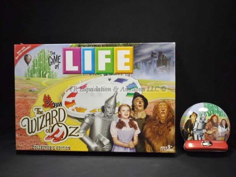 lot 21 image: Wizard of Oz Life & Uno