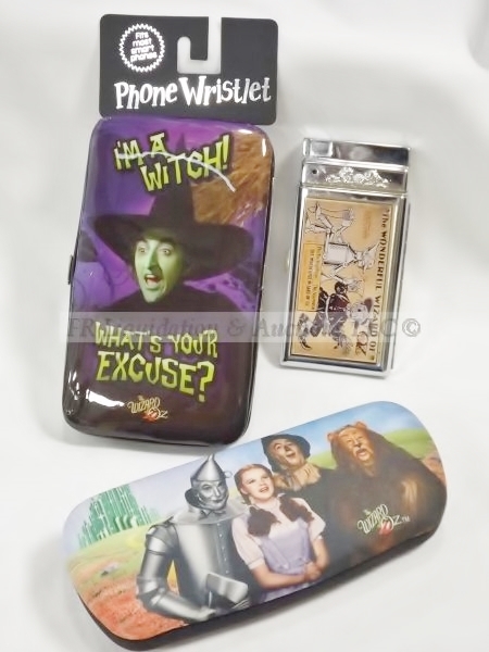lot 28 image: Phone case