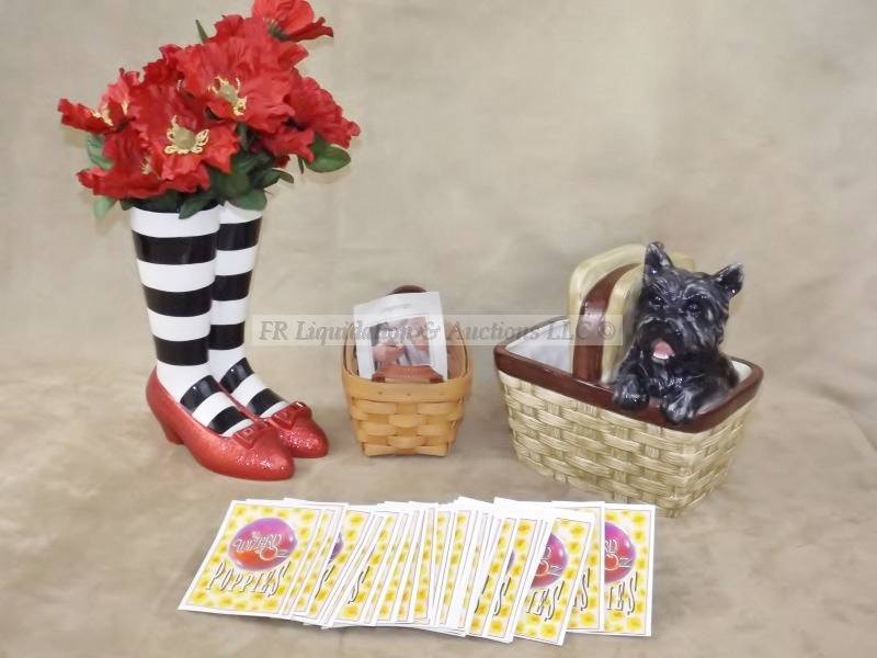 lot 199 image: Oz ceramic planters