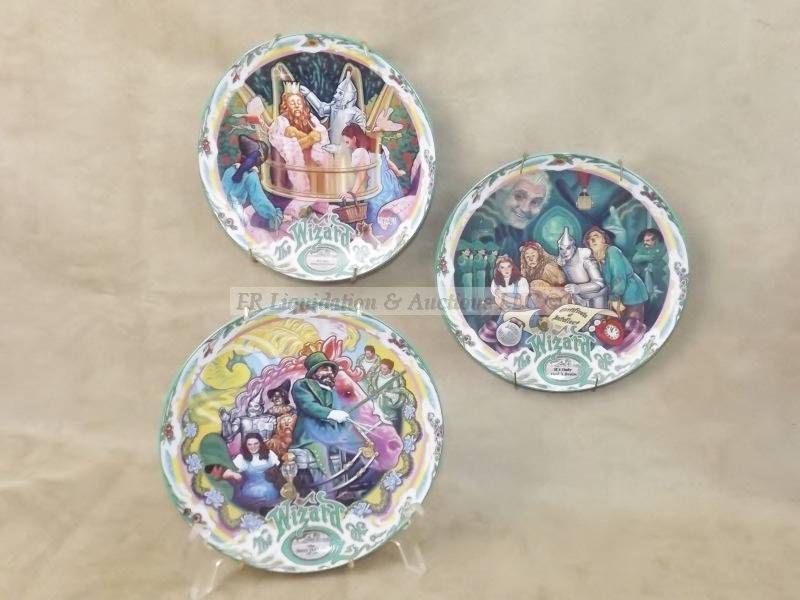 lot 124 image: Musical plates of Oz