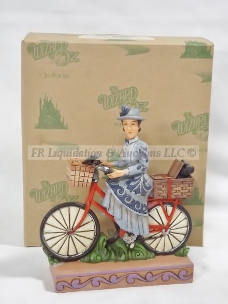 lot 126 image: Jim Shore figurines