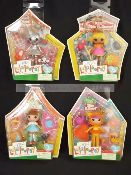 lot 128 image: Lalaloopsy wizard of Oz collectables