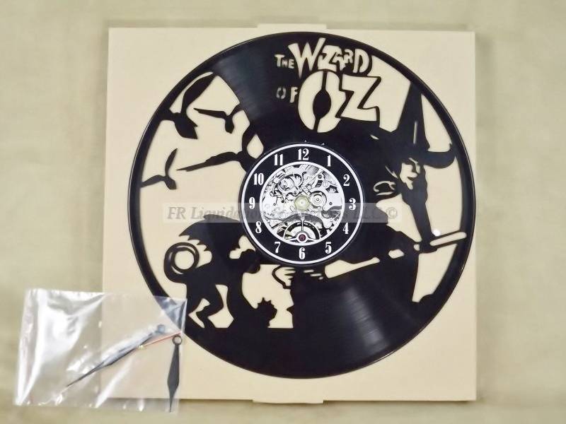 lot 135 image: Vinyl record wall clock