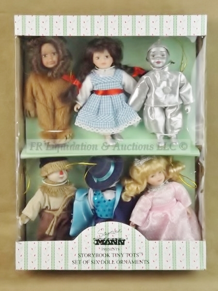 lot 159 image: Seymour Mann doll set