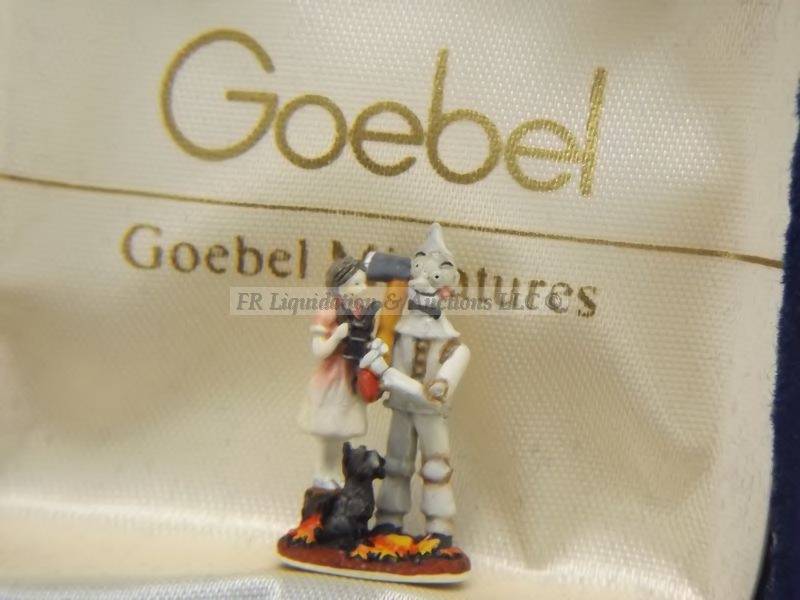 lot 219 image: Goebel Olszewski Oz miniatures