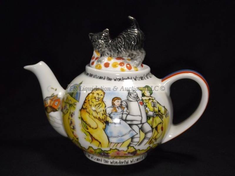 lot 265 image: OZ teapot
