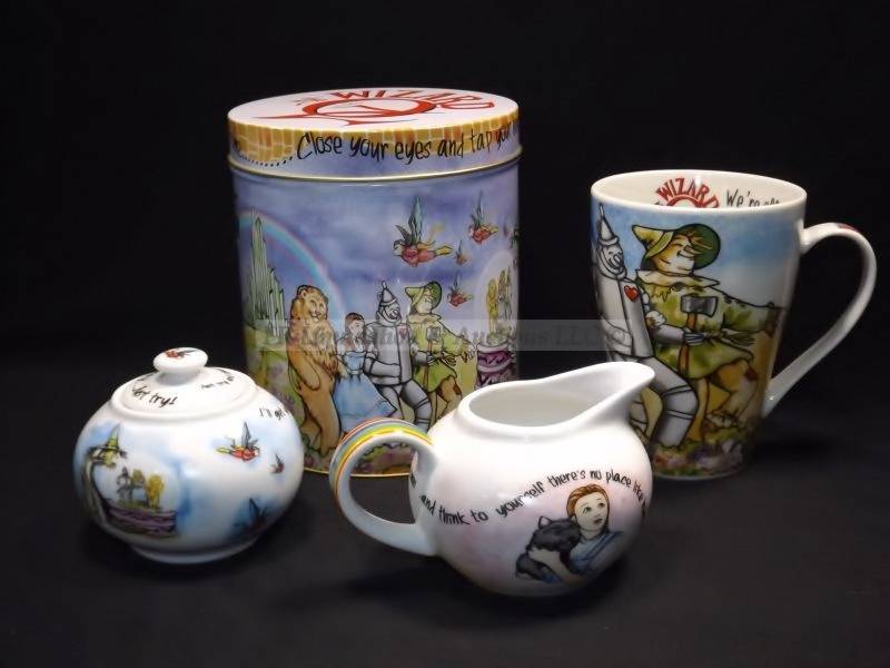 lot 271 image: Oz creamer & sugar set