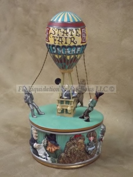 lot 286 image: Limited edition music box