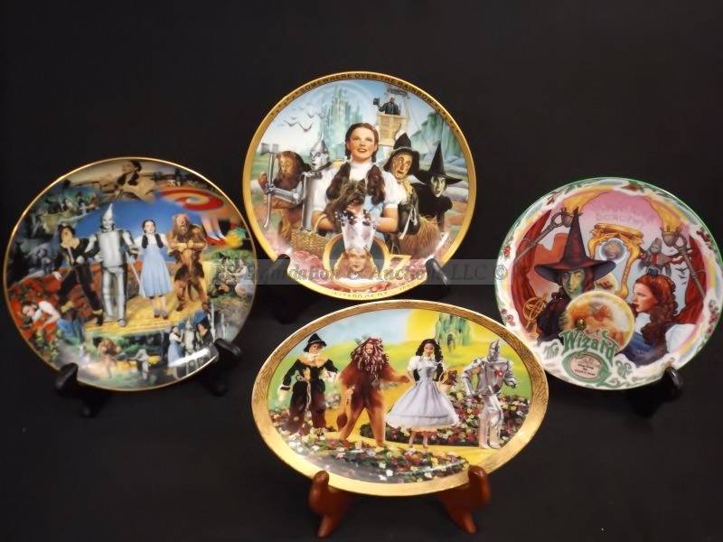 lot 307 image: Oz Limited edition plates