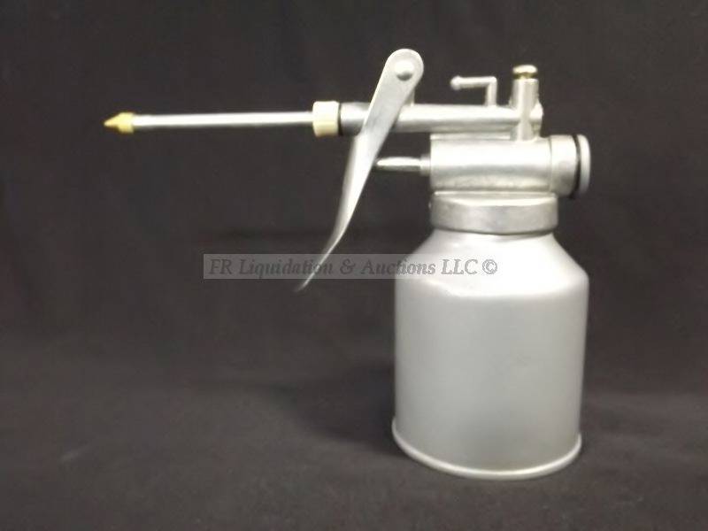lot 320 image: Tin mans oil can