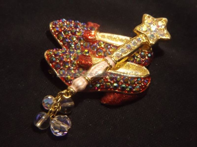 lot 334 image: Kirks Folly red slippers brooch