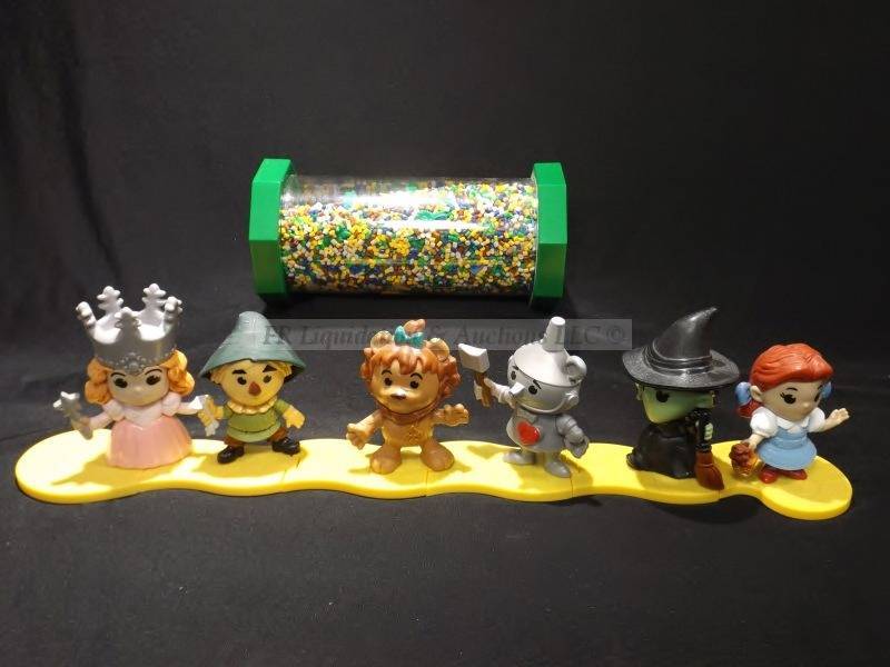 lot 337 image: Oz toys