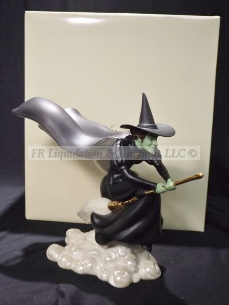 lot 358 image: Lenox Oz sculpture