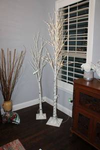 lot 15 image: White lighted decorative trees