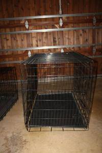 lot 90 image: Dog kennel XL size - 42x27x32