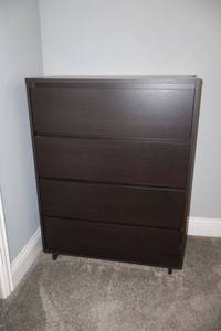 lot 130 image: 4 drawer Dresser - 32W x 16D x 41H
