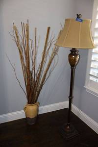 lot 14 image: Floor lamp and decorative vase