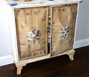 lot 32 image: Whitewashed storage cabinet only - 36W x 12D x 36.5H