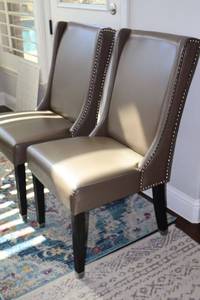 lot 49 image: Set of 2 Safavieh Faux Leather Upholstered Side Chair