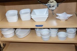 lot 63 image: White serving dishes and Ramekins
