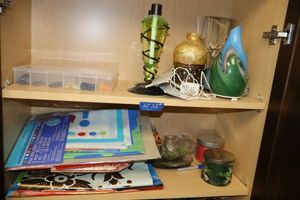 lot 108 image: Diffusers, candles, gift bags