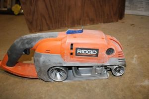 lot 232 image: Ridgid belt sander