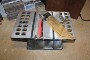 lot 239 image: Ryobi 10 table saw