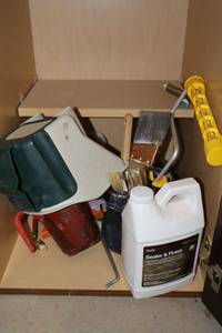 lot 217 image: Paint brushes, tile Sealer & Finish, and more