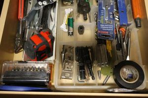 lot 229 image: Tools as shown