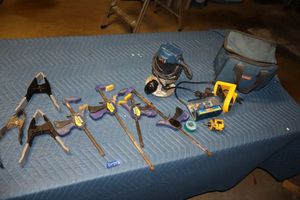 lot 292 image: Quick grip clamps, Ryobi router and bit set