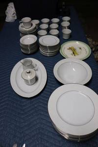 lot 279 image: Style House Brocade white with silver trim dish set