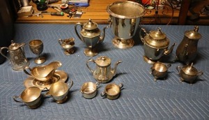 lot 280 image: Silver plated coffee and tea servers as shown