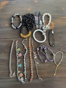 lot 316 image: Just added....Jewelry bracelet selection