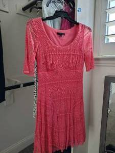 lot 323 image: Added last minute..... Womens summer dresses
