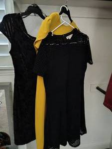lot 324 image: Added last minute.... Womens dresses