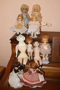 lot 25 image: Small Madame Alexander dolls and more