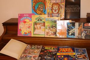 lot 28 image: Vintage books, Star Wars picture and music book, Hulk comic, stencils and trading cards
