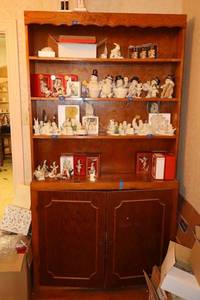 lot 40 image: Wood storage cabinet only