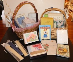 lot 84 image: Baskets and greeting cards