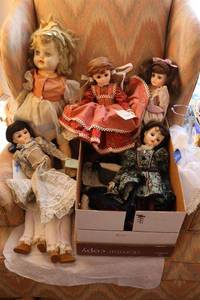 lot 71 image: Madame Alexander dolls without legs and more