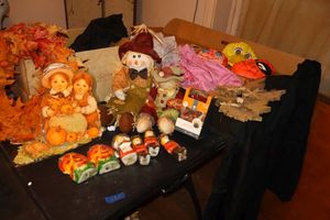 lot 160 image: Fall decorations and Halloween costumes