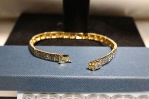 lot 150 image: Jewelry Diamond bracelet (tested positive by diamond tester- but we are not jewelers - must preview)